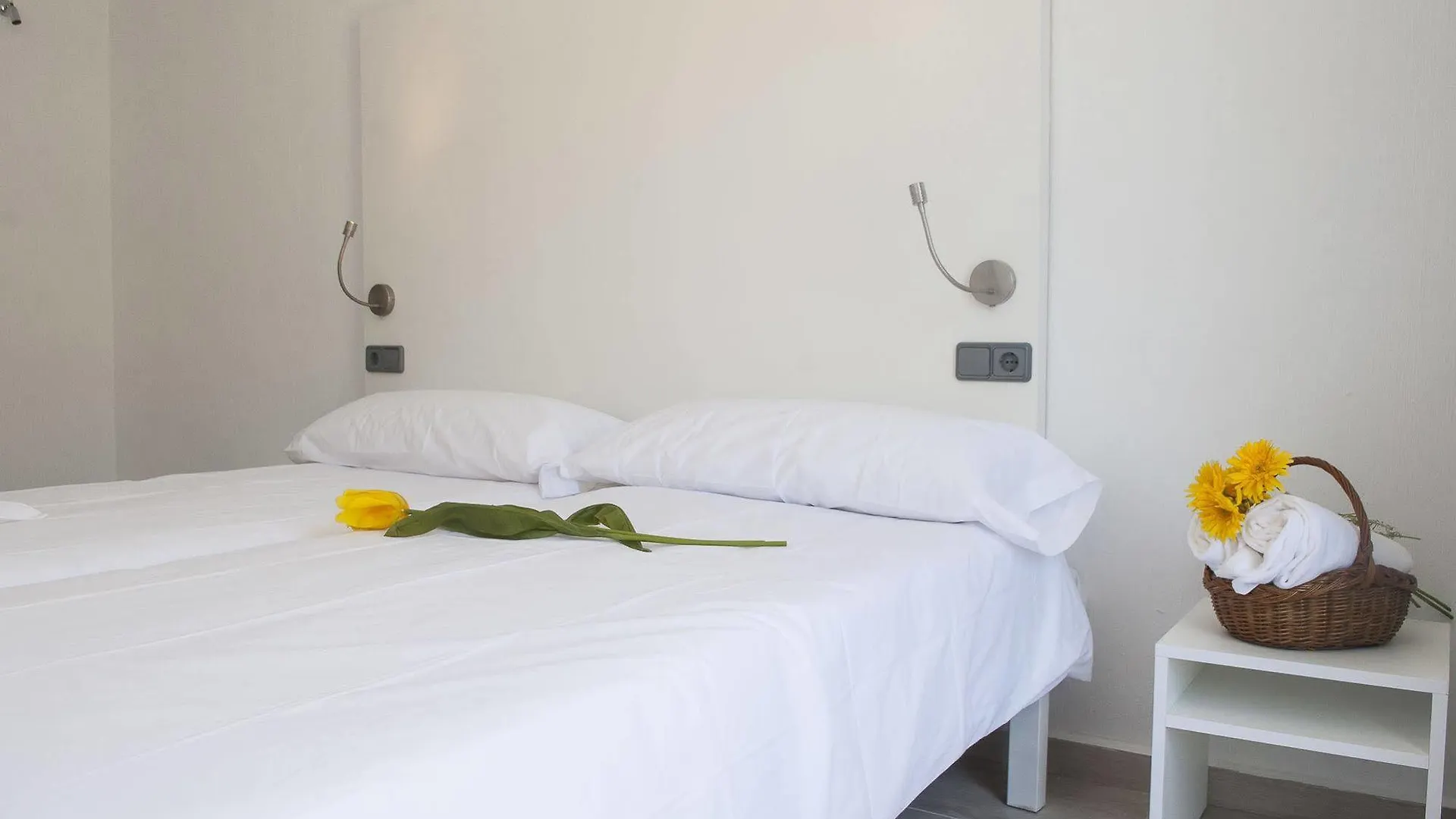 Otel Hostal Boho By Kenkohotels Cala Ratjada